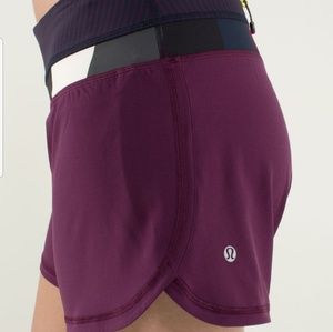 Lululemon Groovy Run short Plum Purple Size 6
